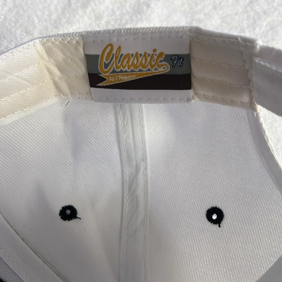 Baseball cap - Picture 3 of 3